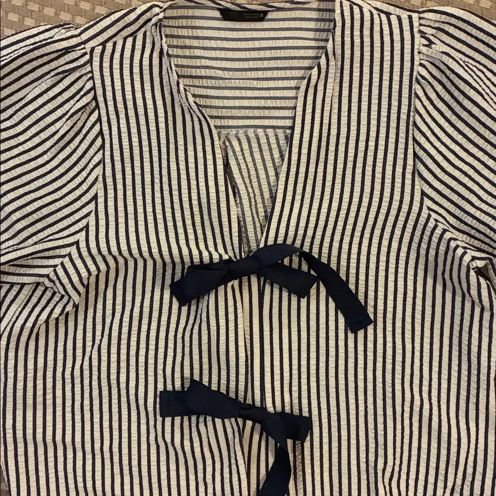 Zara Blue and Cream Striped Blouse - Picture 3 of 6